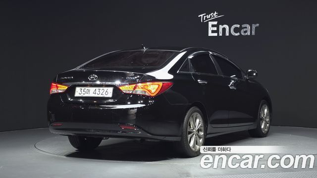 Hyundai Sonata 2014 — photo 2