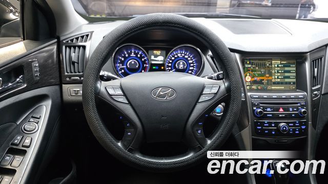 Hyundai Sonata 2014 — photo 13