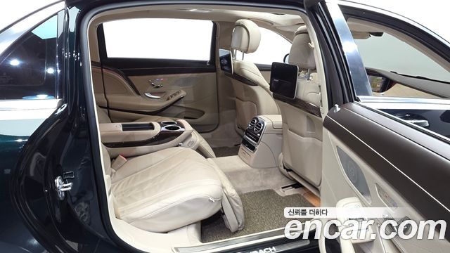 Mercedes-Benz S-Class 2019 — photo 12