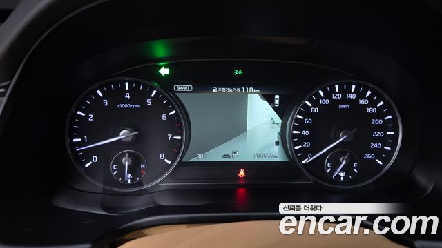 Kia K9 2022 — photo 11