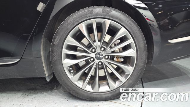 Kia K9 2022 — photo 7