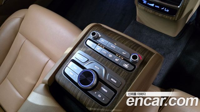 Kia K9 2022 — photo 29