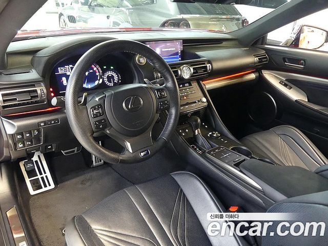 Lexus RC 2021 — photo 12