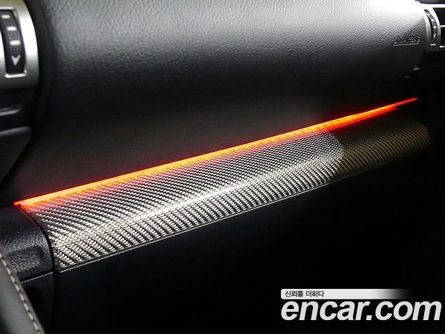 Lexus RC 2021 — photo 18