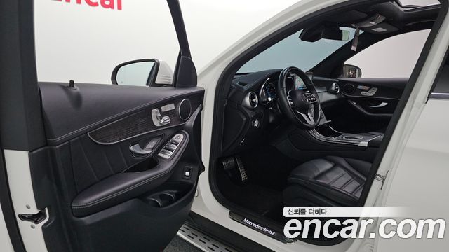 Mercedes-Benz GLC-Class 2022 — photo 10