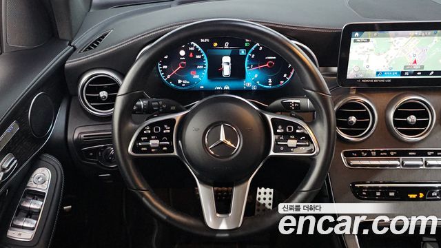 Mercedes-Benz GLC-Class 2022 — photo 12