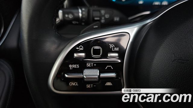 Mercedes-Benz GLC-Class 2022 — photo 19