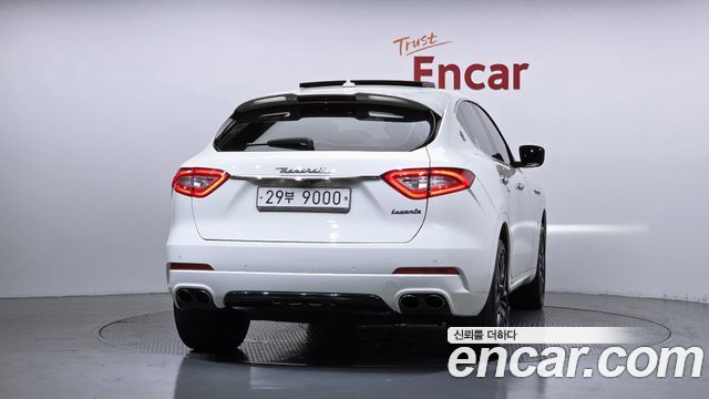 Maserati Levante 2017 — photo 4