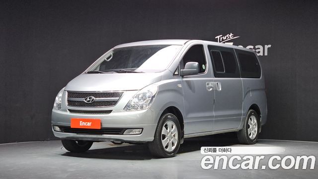 Hyundai Starex 2015 — photo 1