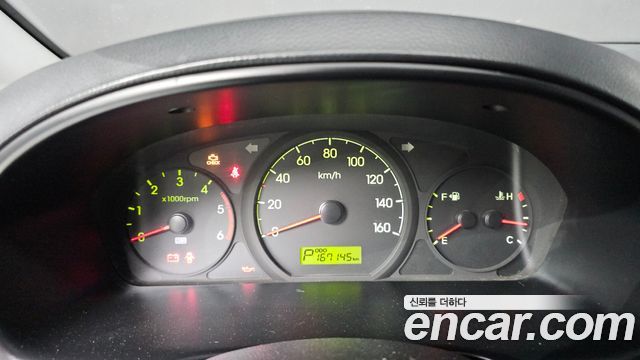 Hyundai Starex 2015 — photo 8