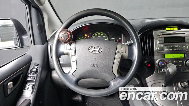 Hyundai Starex 2015 — photo 11