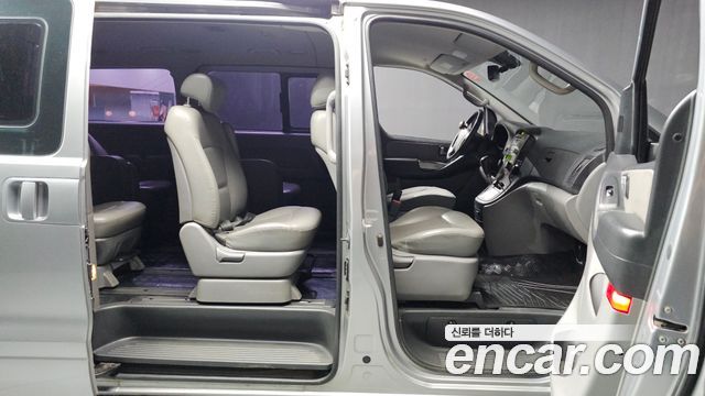 Hyundai Starex 2015 — photo 19