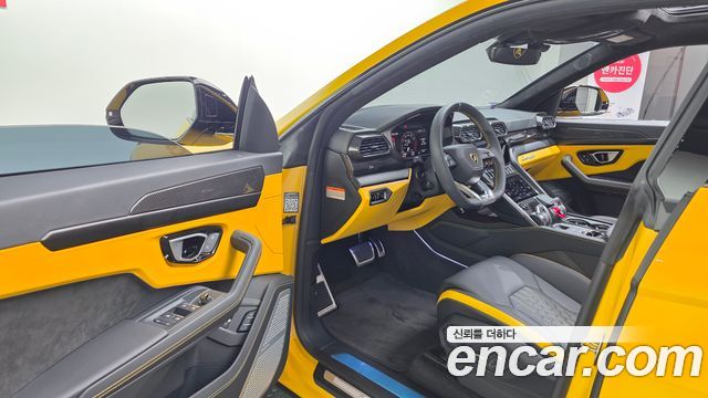 Lamborghini Urus 2024 — photo 10
