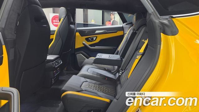 Lamborghini Urus 2024 — photo 12