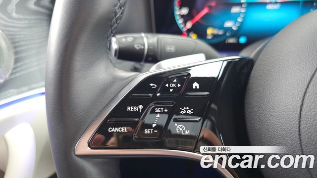 Mercedes-Benz E-Class 2023 — photo 22