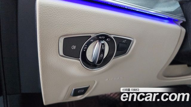 Mercedes-Benz E-Class 2023 — photo 30
