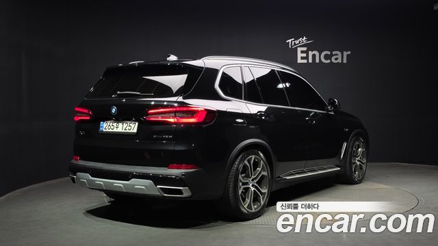 BMW X5 2022 — photo 2