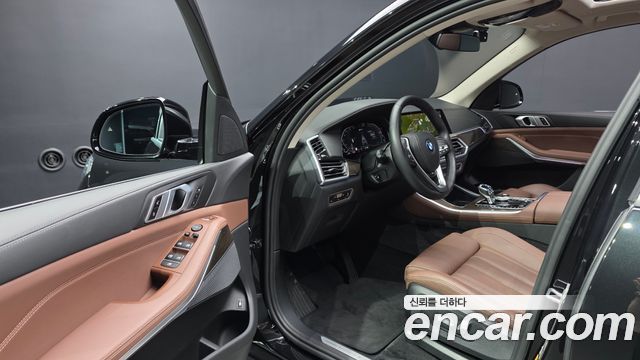 BMW X5 2022 — photo 13