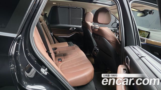 BMW X5 2022 — photo 18