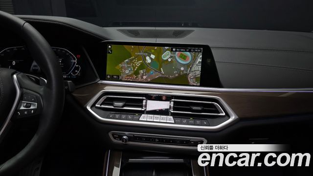 BMW X5 2022 — photo 20