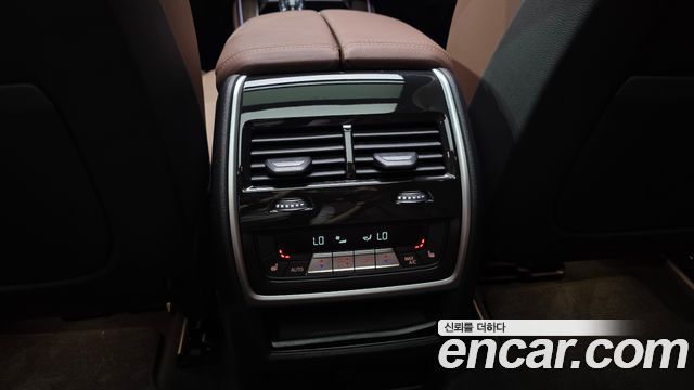 BMW X5 2022 — photo 24