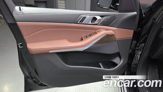 BMW X5 2022 — photo 14