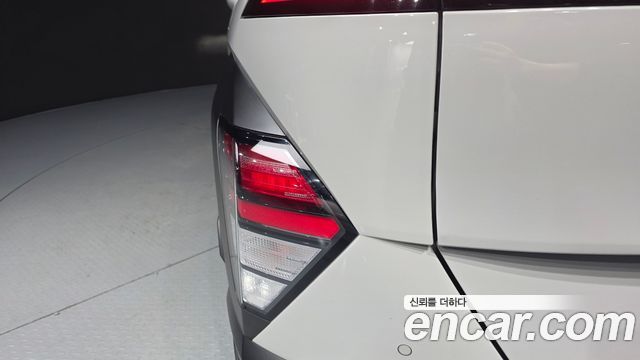 Hyundai Kona 2023 — photo 9