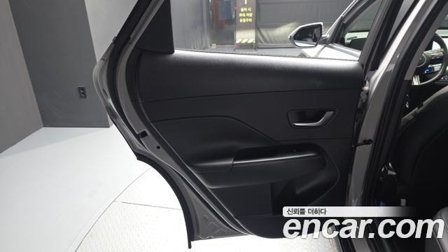 Hyundai Kona 2023 — photo 15