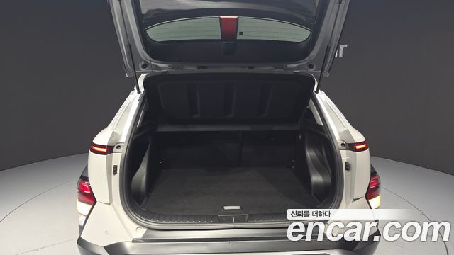 Hyundai Kona 2023 — photo 29
