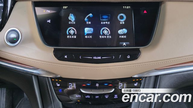 Cadillac XT5 2019 — photo 21