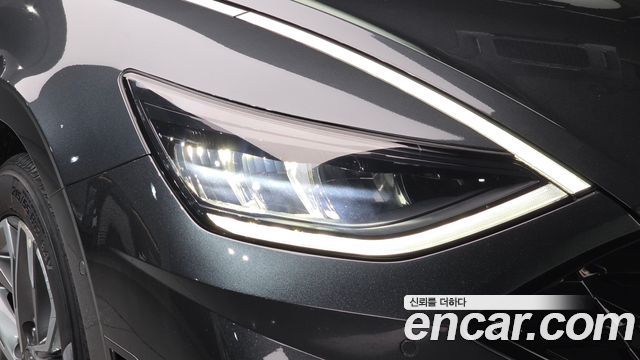 Hyundai Sonata 2022 — photo 8