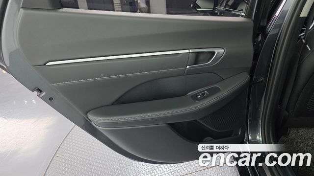 Hyundai Sonata 2022 — photo 15
