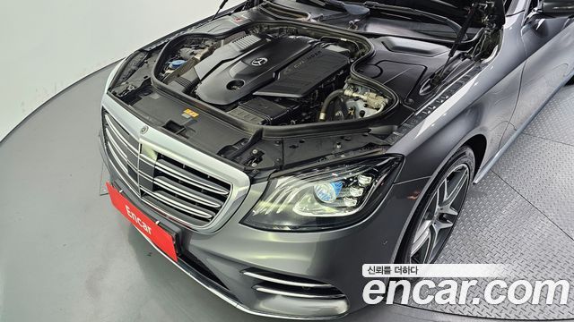 Mercedes-Benz S-Class 2020 — photo 6