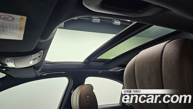 Mercedes-Benz S-Class 2020 — photo 30