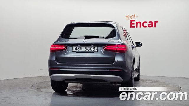 Mercedes-Benz GLC-Class 2019 — photo 4