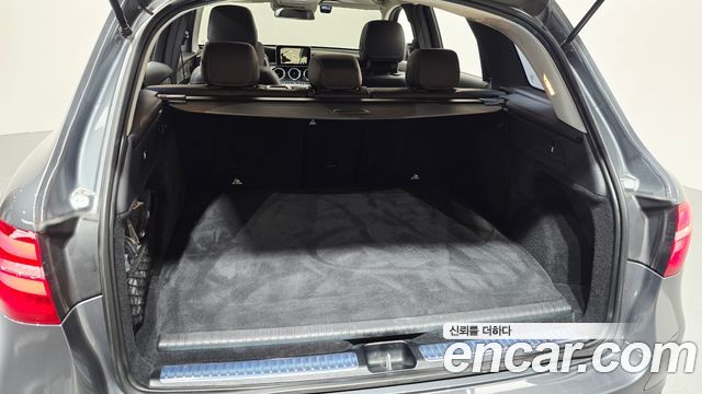 Mercedes-Benz GLC-Class 2019 — photo 24
