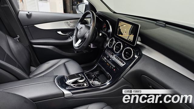 Mercedes-Benz GLC-Class 2019 — photo 28