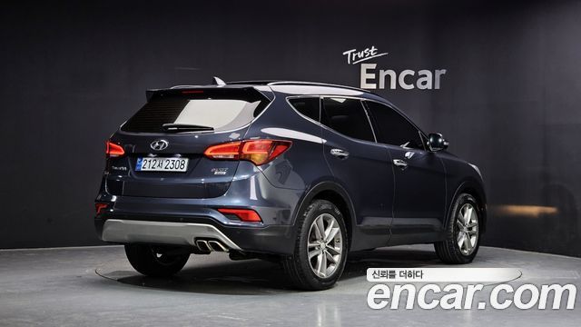 Hyundai Santafe 2016 — photo 2