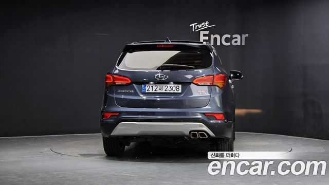 Hyundai Santafe 2016 — photo 4