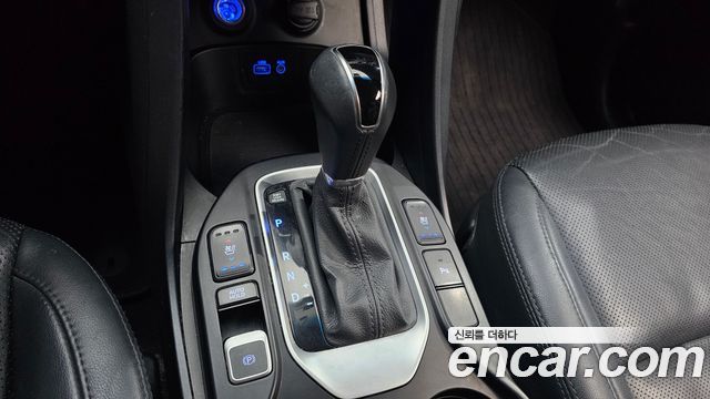 Hyundai Santafe 2016 — photo 12