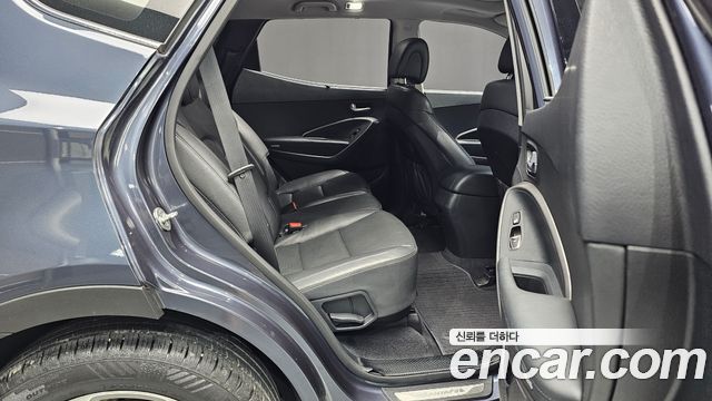 Hyundai Santafe 2016 — photo 18