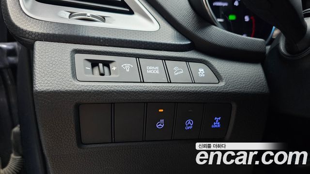 Hyundai Santafe 2016 — photo 23