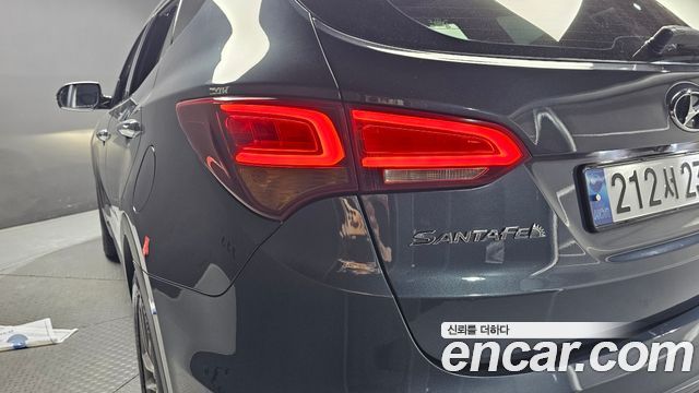 Hyundai Santafe 2016 — photo 9