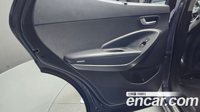 Hyundai Santafe 2016 — photo 15