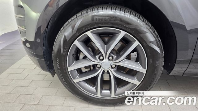 Land Rover Range Rover Evoque 2025 — photo 5