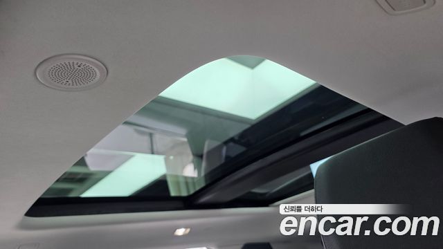 Land Rover Range Rover Evoque 2025 — photo 19