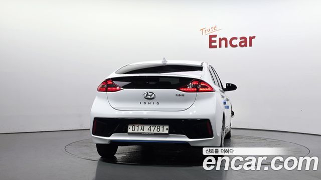 Hyundai Ioniq 2017 — photo 4