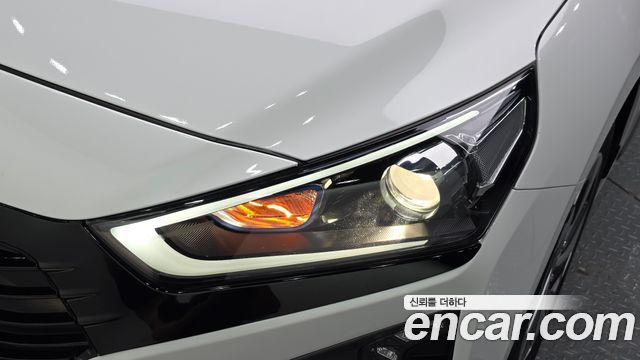 Hyundai Ioniq 2017 — photo 8