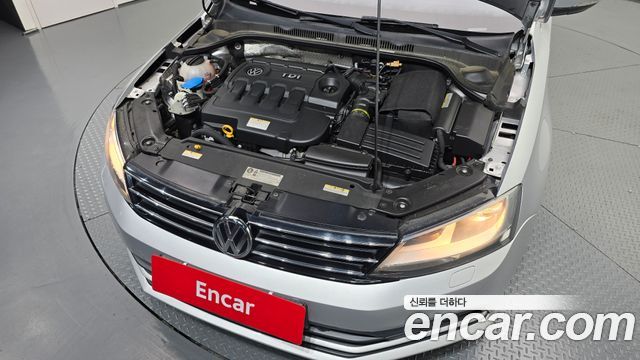 Volkswagen Jetta 2015 — photo 6