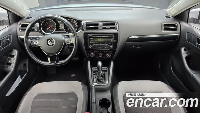 Volkswagen Jetta 2015 — photo 7